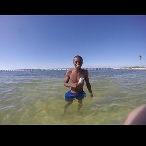 Meet your Posher, Robert